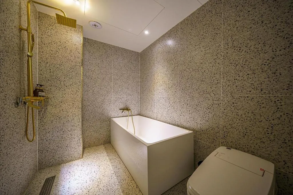 Den Basta Hotel Bifc Busan Motel