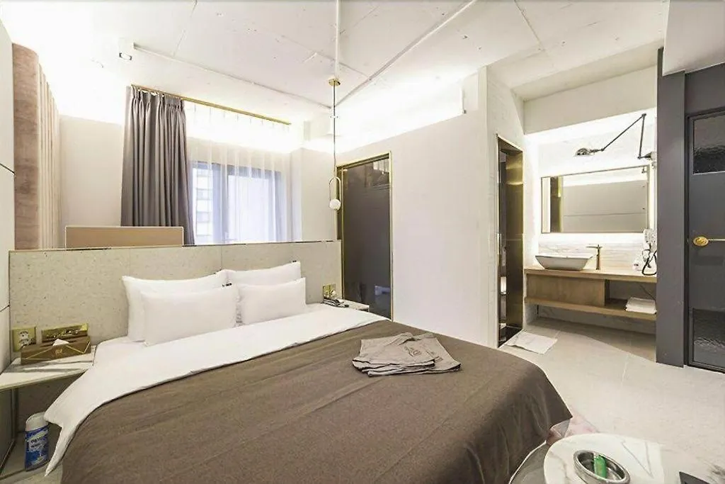 Den Basta Hotel Bifc Busan 3*,