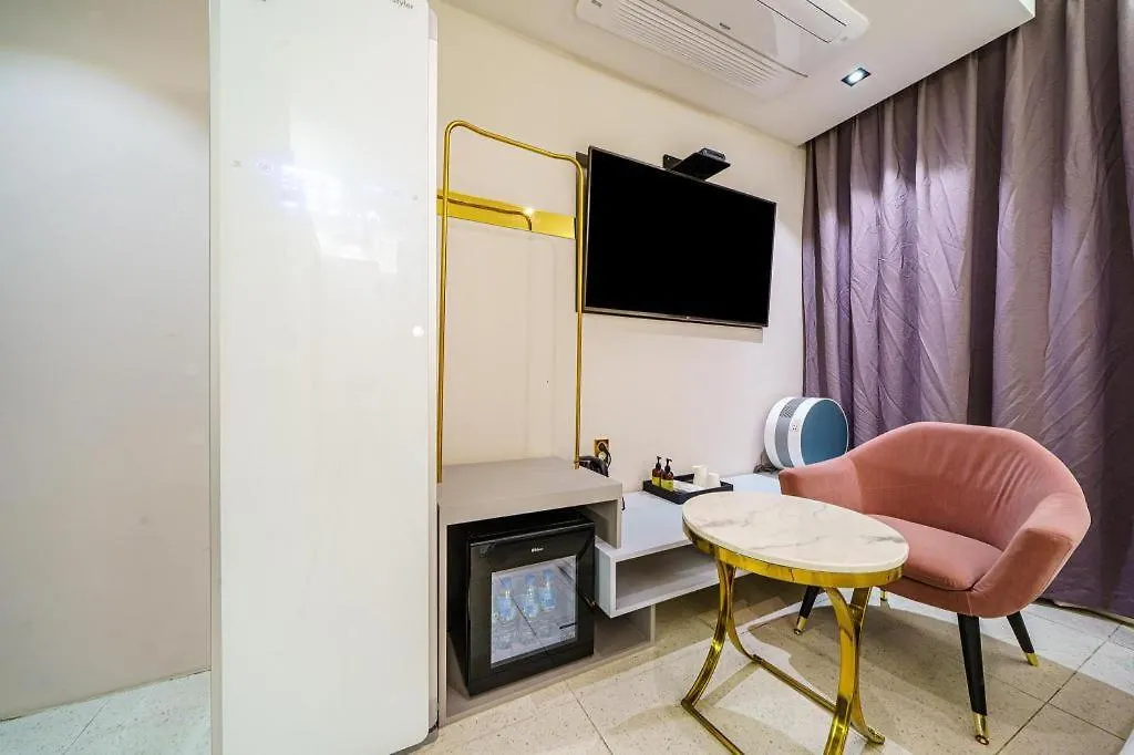 Den Basta Hotel Bifc Busan Motel